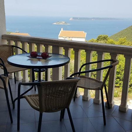 Apartmani Lazarevic Luštica Dış mekan fotoğraf