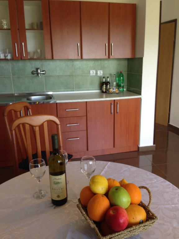 Apartmani Lazarevic Luštica Dış mekan fotoğraf