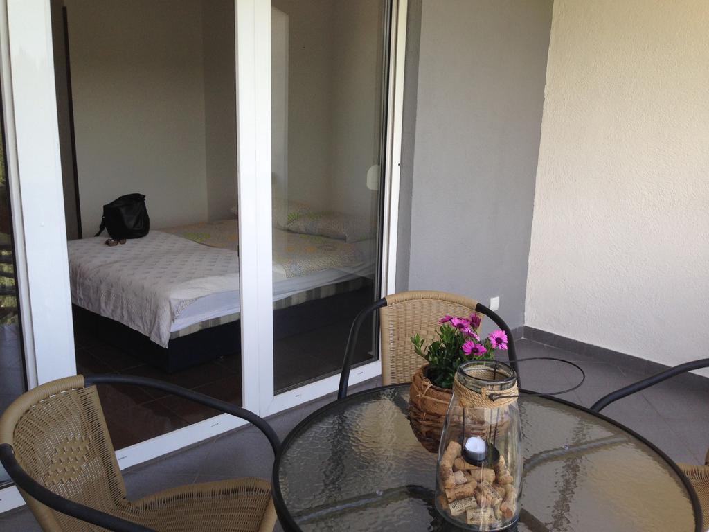 Apartmani Lazarevic Luštica Dış mekan fotoğraf