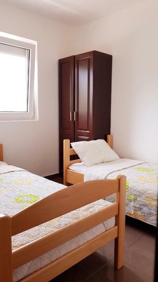 Apartmani Lazarevic Luštica Dış mekan fotoğraf
